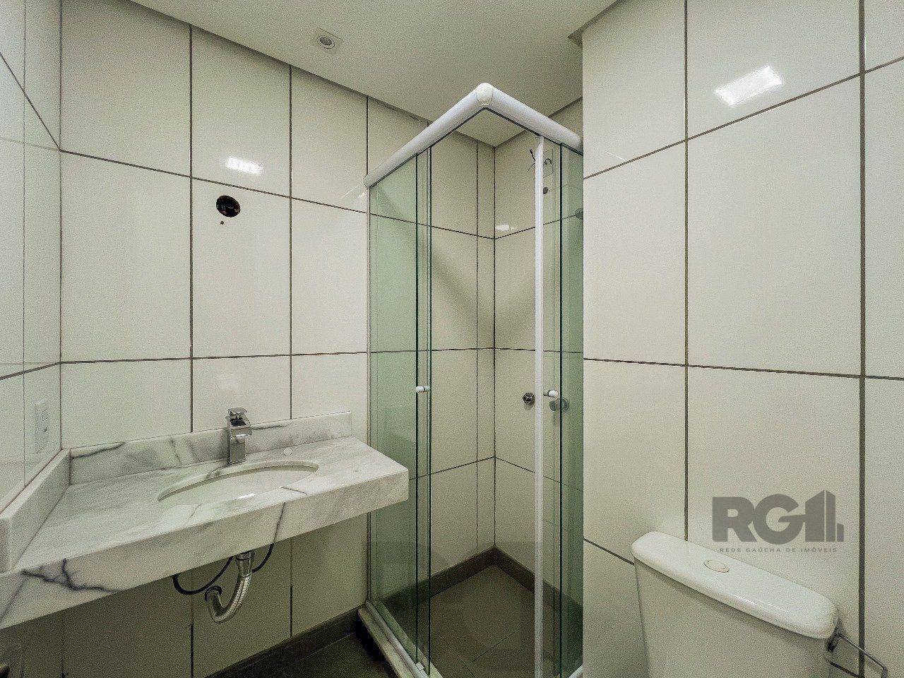 Casa em Condomínio no bairro Pedra Redonda - 5 dormitórios — foto 16