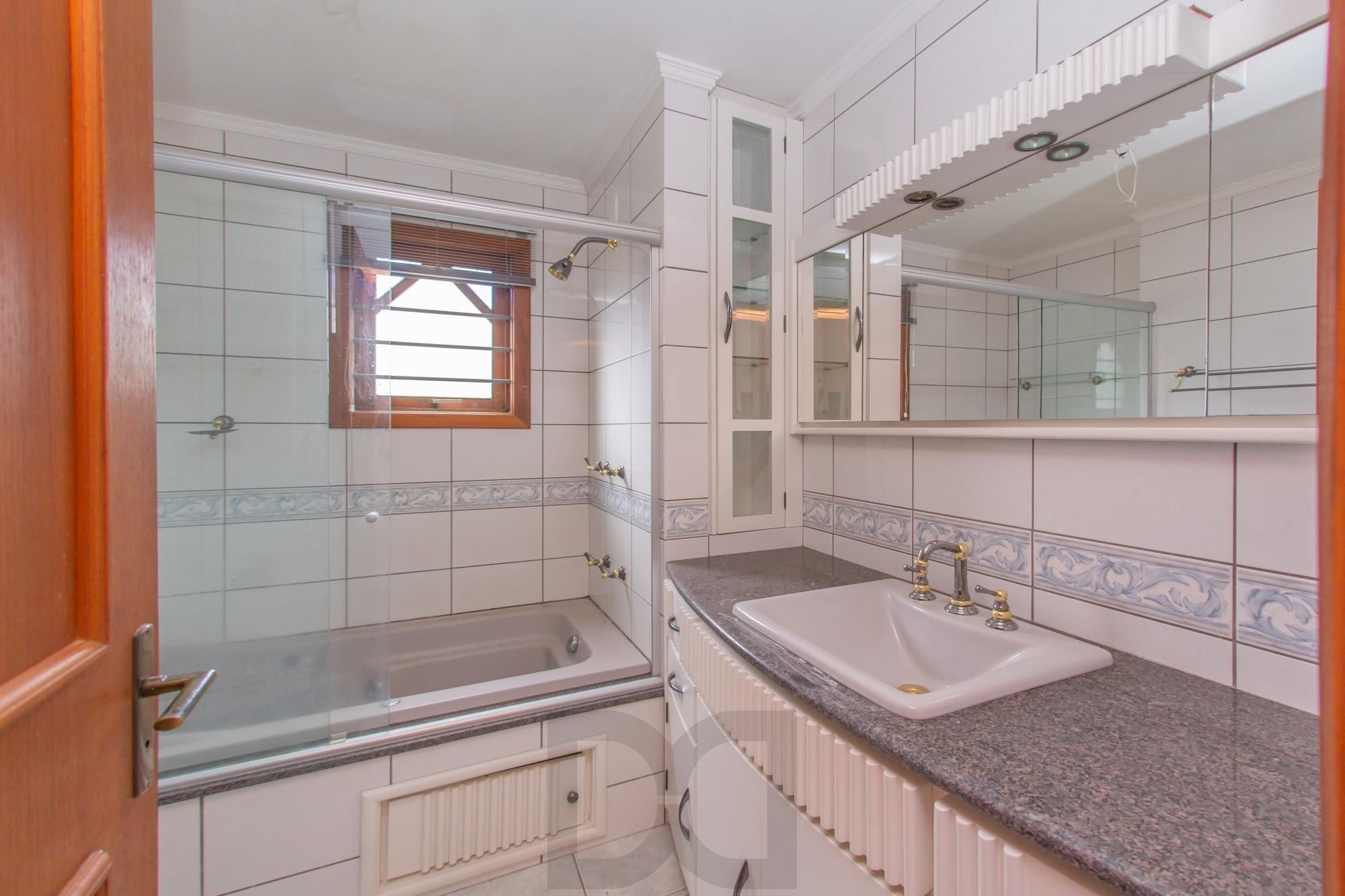 Casa com 3 quartos e 185m² à venda em Vila Nova — foto 32