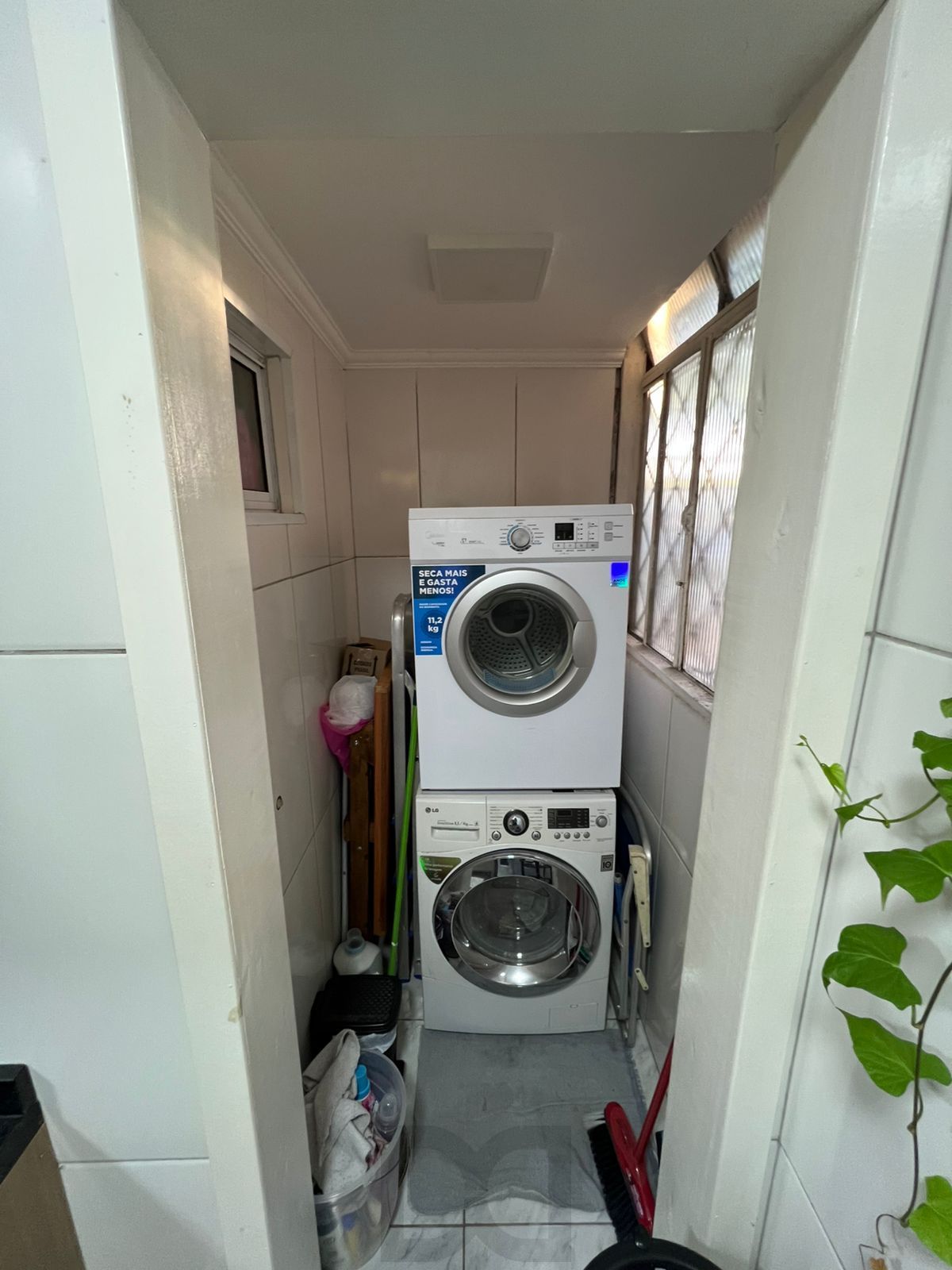 Lindo Apartamento Localizado no Bairro restinga de 2 dormitórios — foto 10