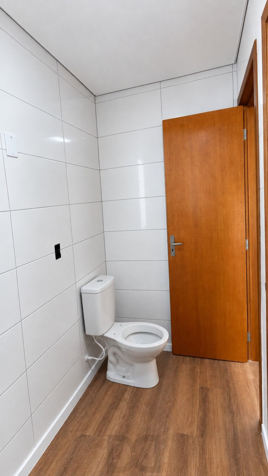 Casa de condomínio no bairro Hípica - 2 dormitórios sendo 1 suíte — foto 9
