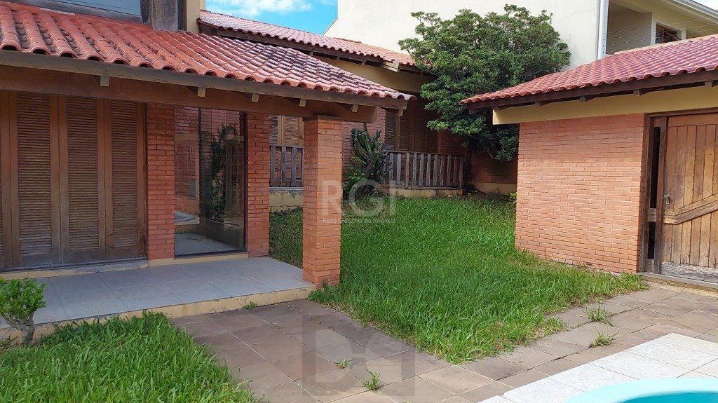 Casa no bairro Espirito Santo - 3 dormitórios — foto 13