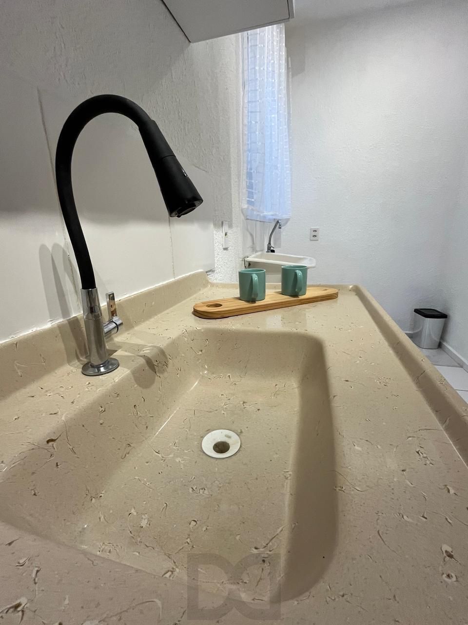 Òtimo Apartamento de 2 Dormitórios Proximo a Unirittter - FAPA em Porto Alegre — foto 7