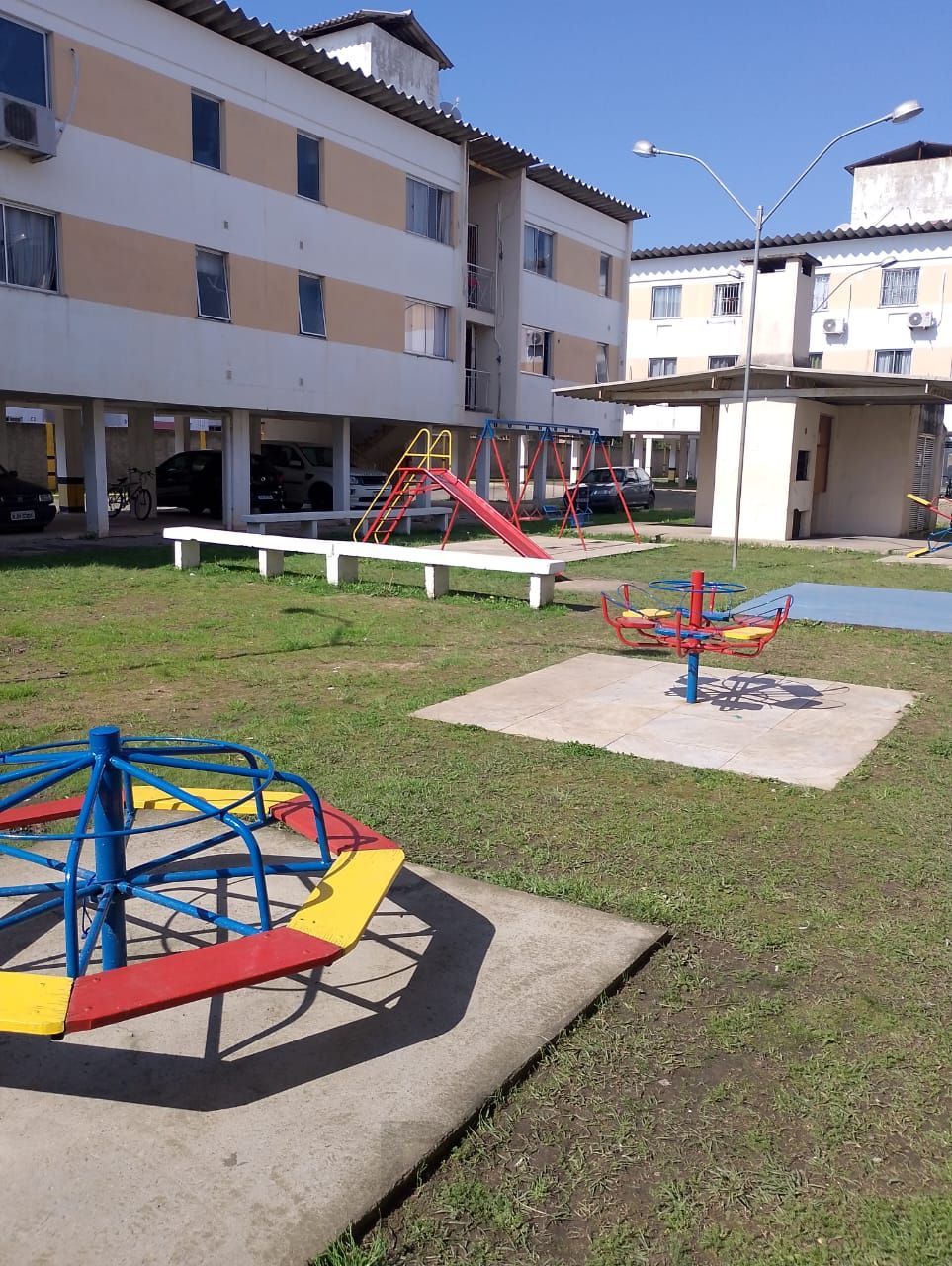 Lindo Apartamento 2 dormitórios semi mobiliado Bairro Restinga — foto 13