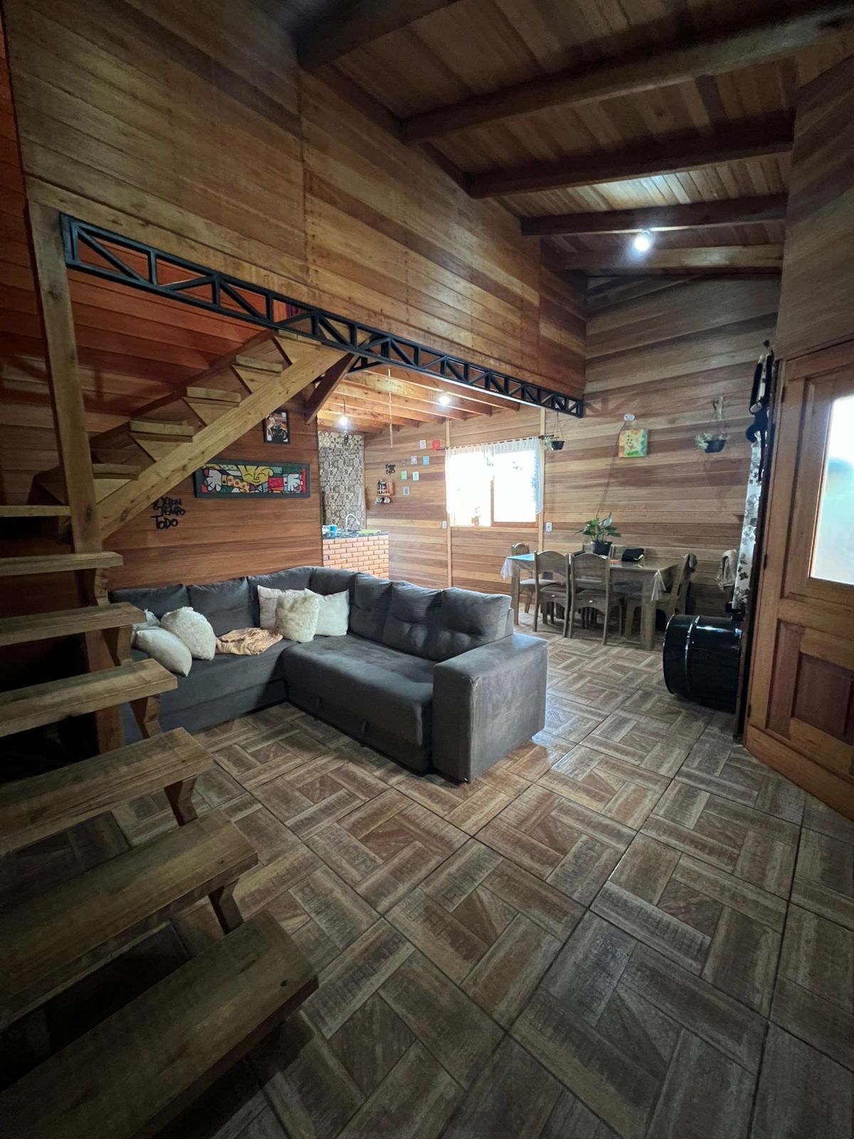 Belíssima Casa no bairro Restinga 2 Dormitórios sendo um uma suite — foto 3