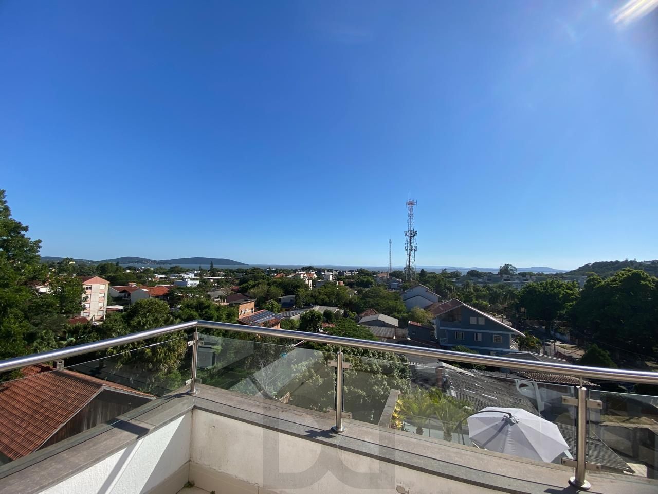 Casa em Ipanema com 4 Dormitórios sendo 3 Suíte — foto 32