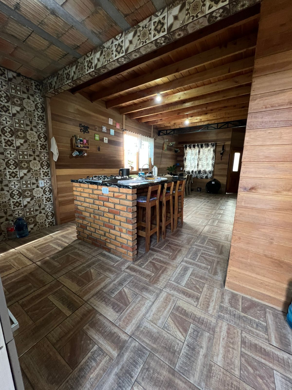 Belíssima Casa no bairro Restinga 2 Dormitórios sendo um uma suite — foto 5