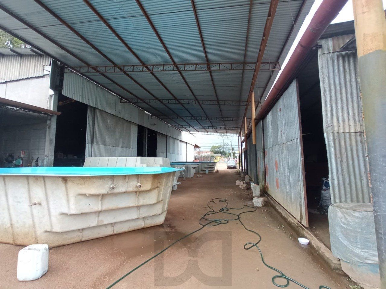 Pavilhão comercial no Bairro Hípica — foto 10