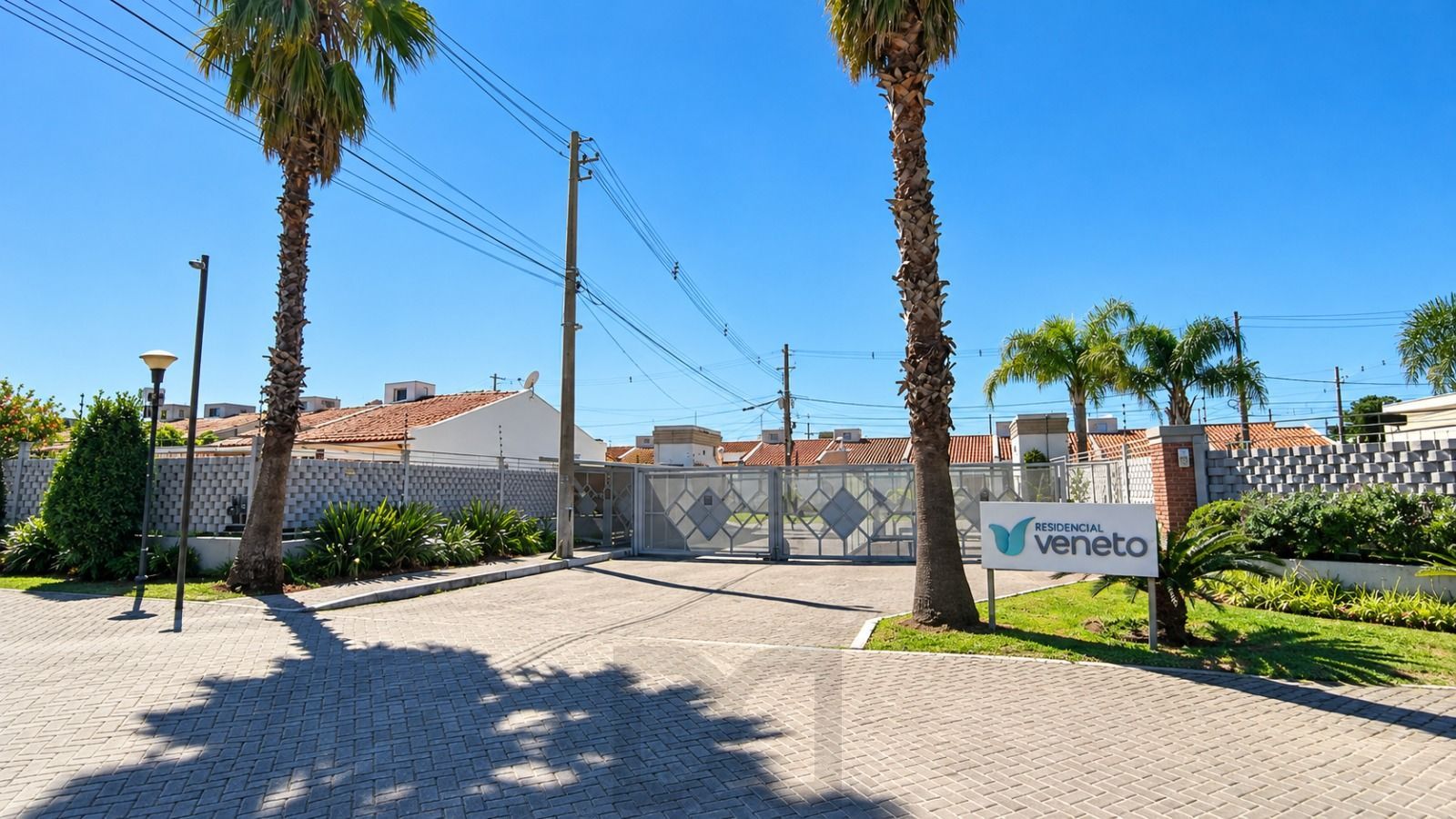 Casa de condomínio no bairro Hípica - 2 dormitórios sendo 1 suíte — foto 1