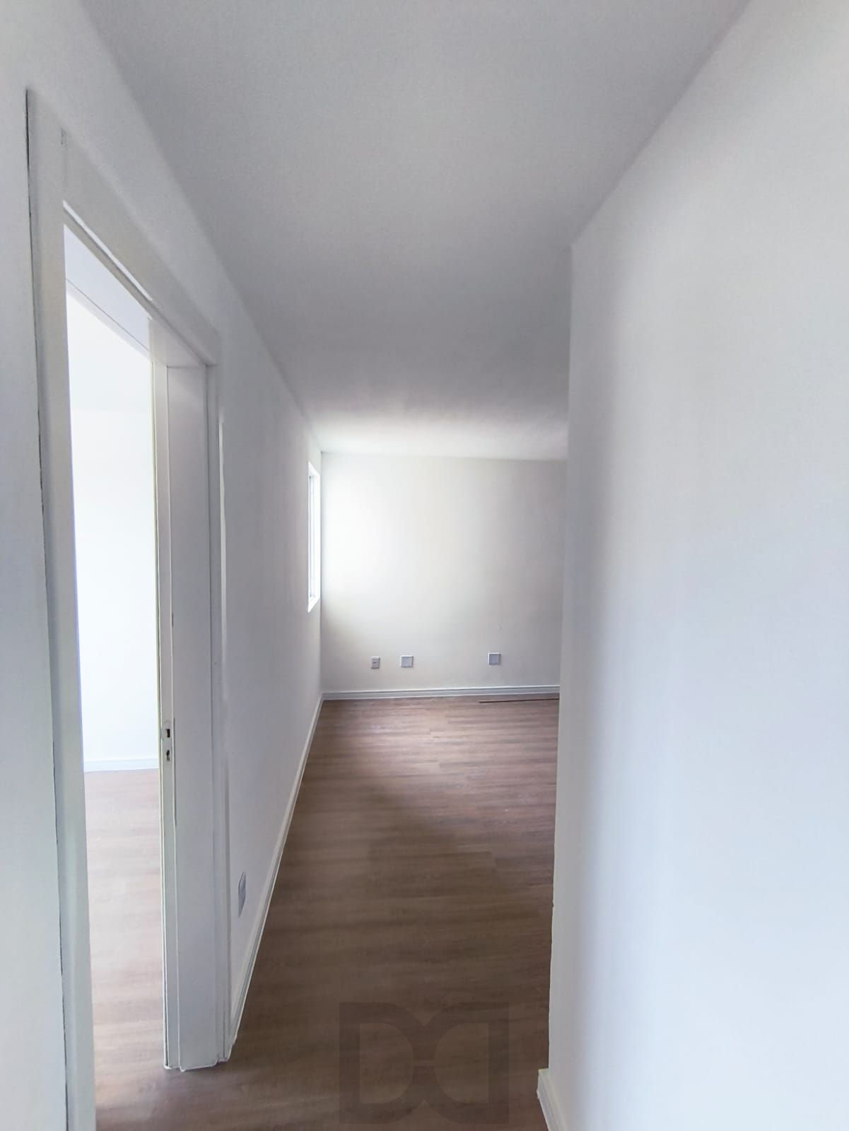 Impecável Apartamento de 2 Dormitórios no Bairro Vila Nova — foto 10