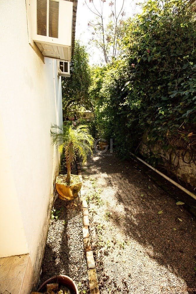 Casa no Bairro Tristeza - 3 dormitórios — foto 29