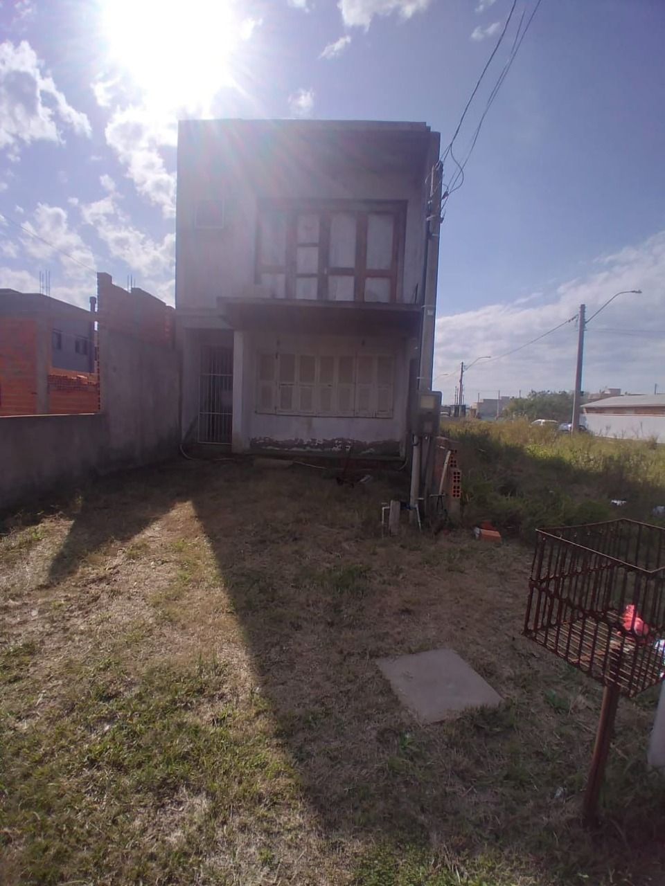 Sobrado no bairro Aberta dos Morros - 3 dormitórios - 1 suíte — foto 3