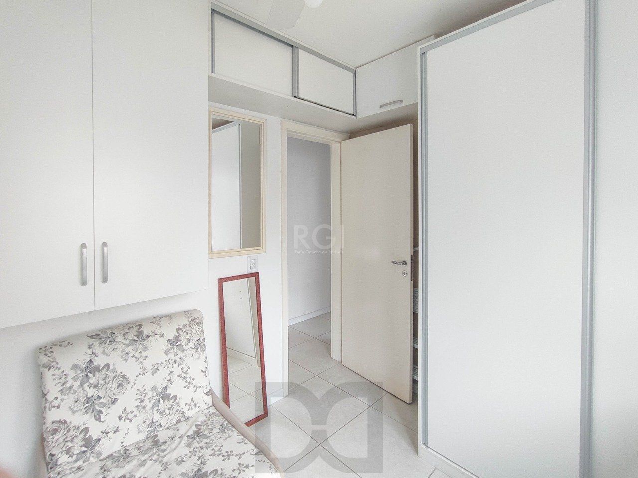 Apartamento no bairro Cristal - 3 dormitórios — foto 18