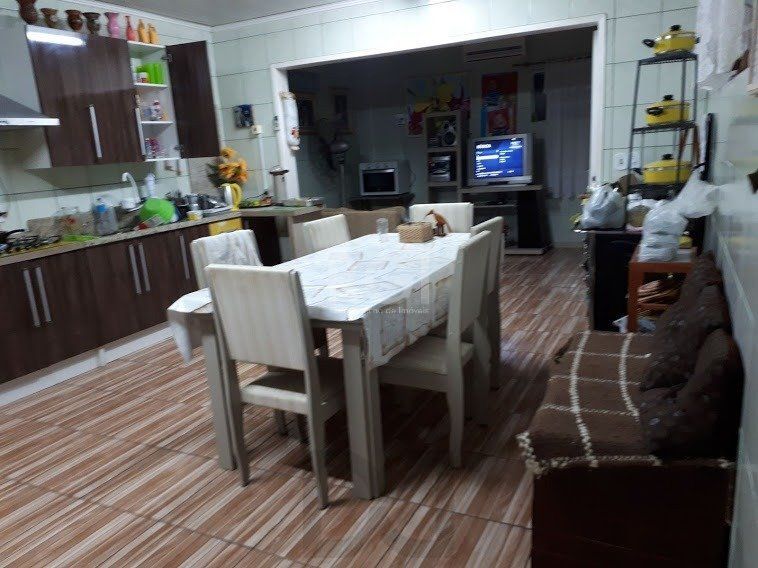 Casa com 4 dormitórios no bairro Vila Nova — foto 53