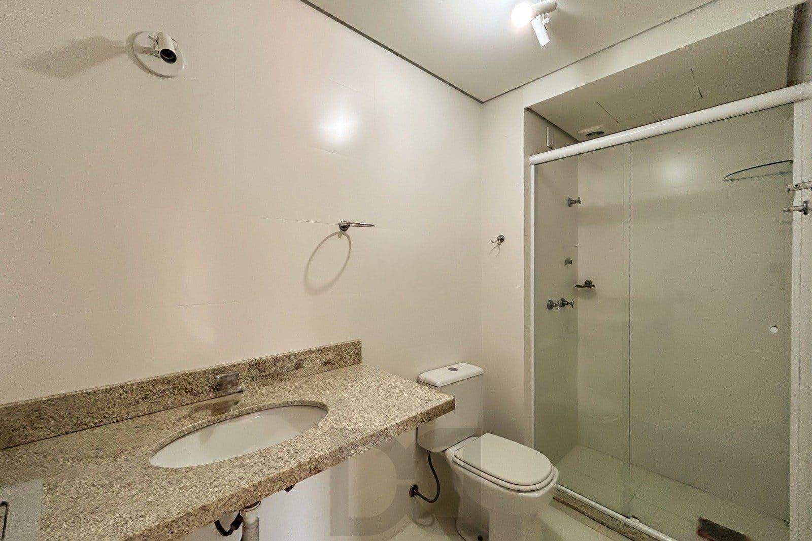 Apartamento no bairro Ipanema, 3 dormitórios - 1 suíte - 2 vagas — foto 8