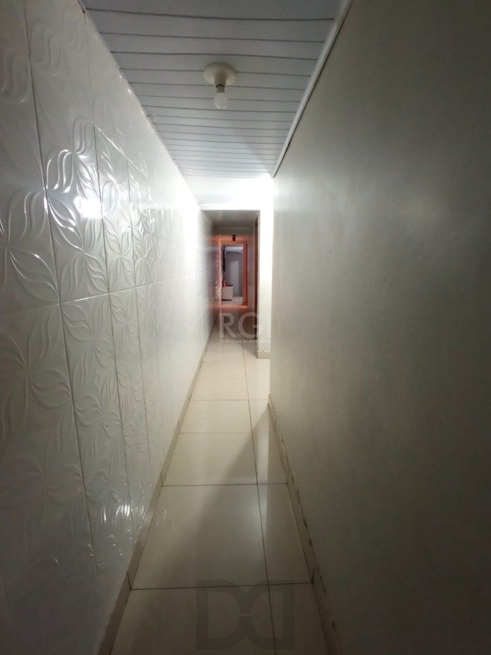 Casa no bairro Hípica - 3 dormitórios — foto 4