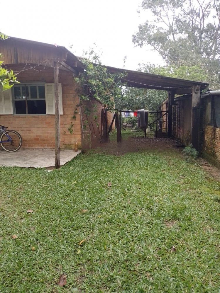 Casa com 3 dormitórios no bairro Restinga — foto 2