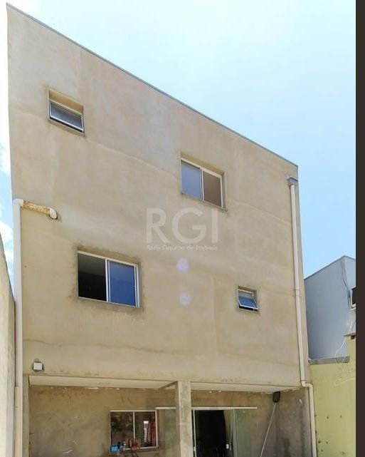 Casa no bairro Hípica - 3 dormitórios — foto 2