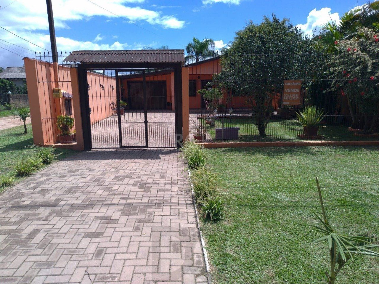 Casa no bairro Ponta Grossa - 3 dormitórios — foto 18