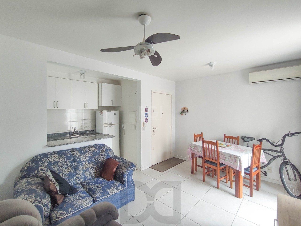 Apartamento no bairro Cristal - 3 dormitórios — foto 10