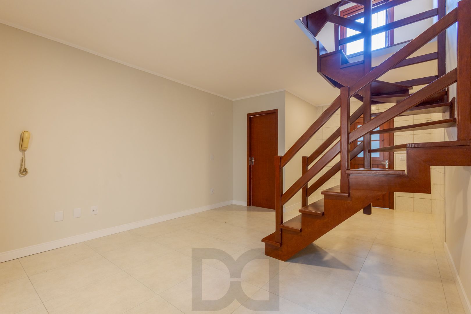 Casa 3 dormitórios - 1 suíte - Bairro Tristeza — foto 4