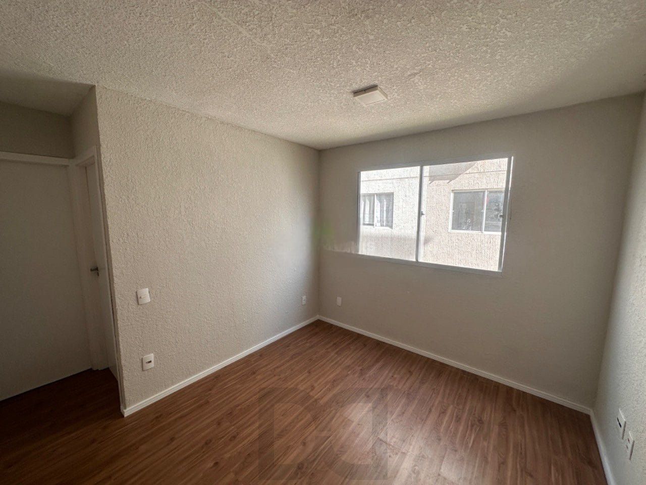 Apartamento na Restinga - 2 Dormitórios — foto 3