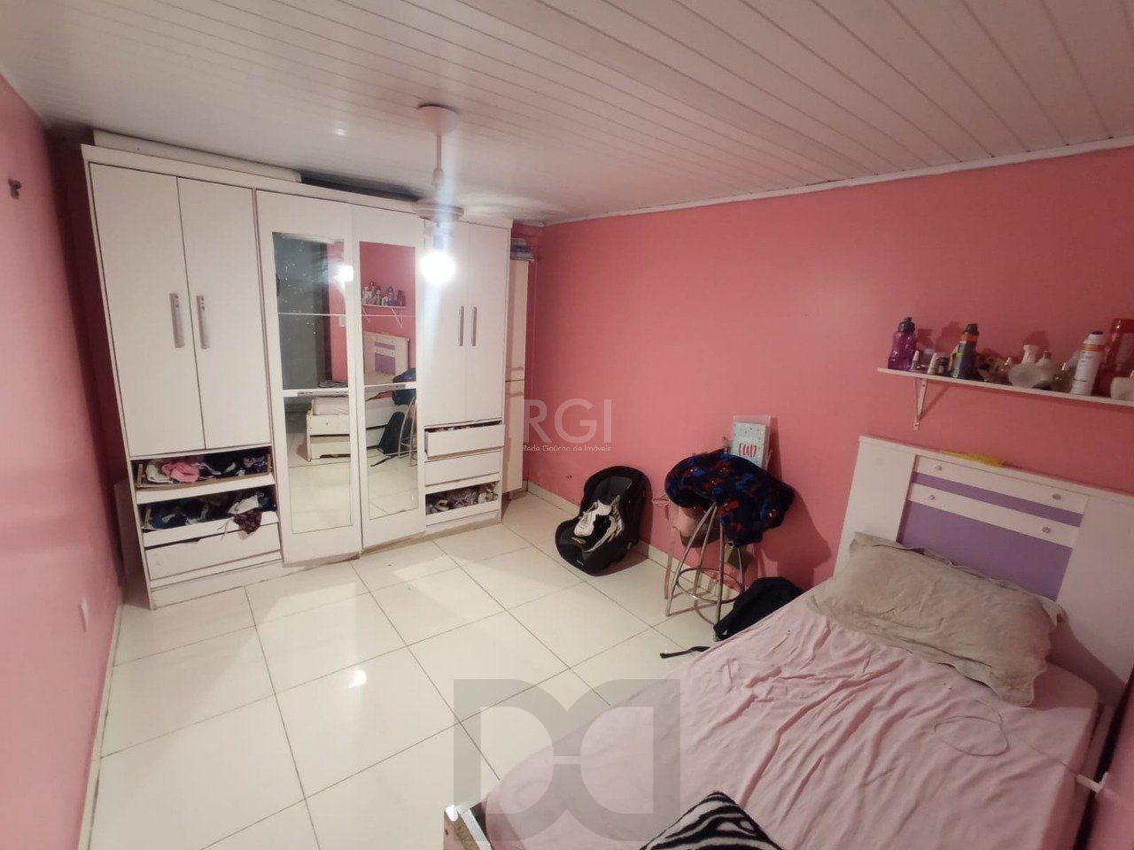 Casa no bairro Hípica - 3 dormitórios — foto 5