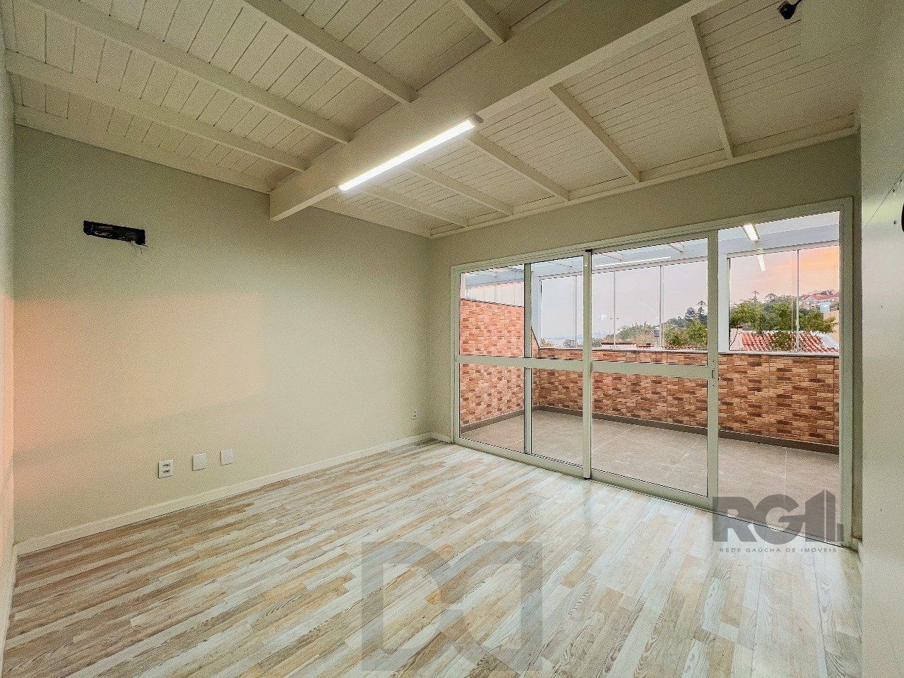 Casa em Condomínio no bairro Pedra Redonda - 5 dormitórios — foto 19