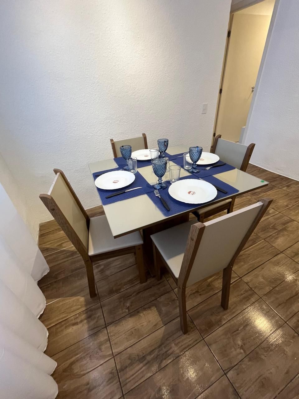 Òtimo Apartamento de 2 Dormitórios Proximo a Unirittter - FAPA em Porto Alegre — foto 3