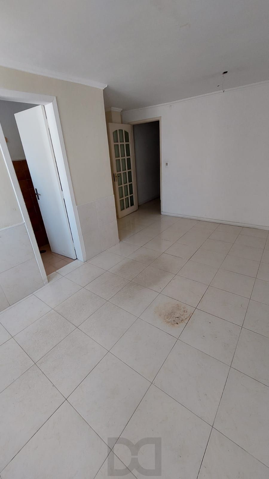SALA COMERCIAL TRISTEZA — foto 1