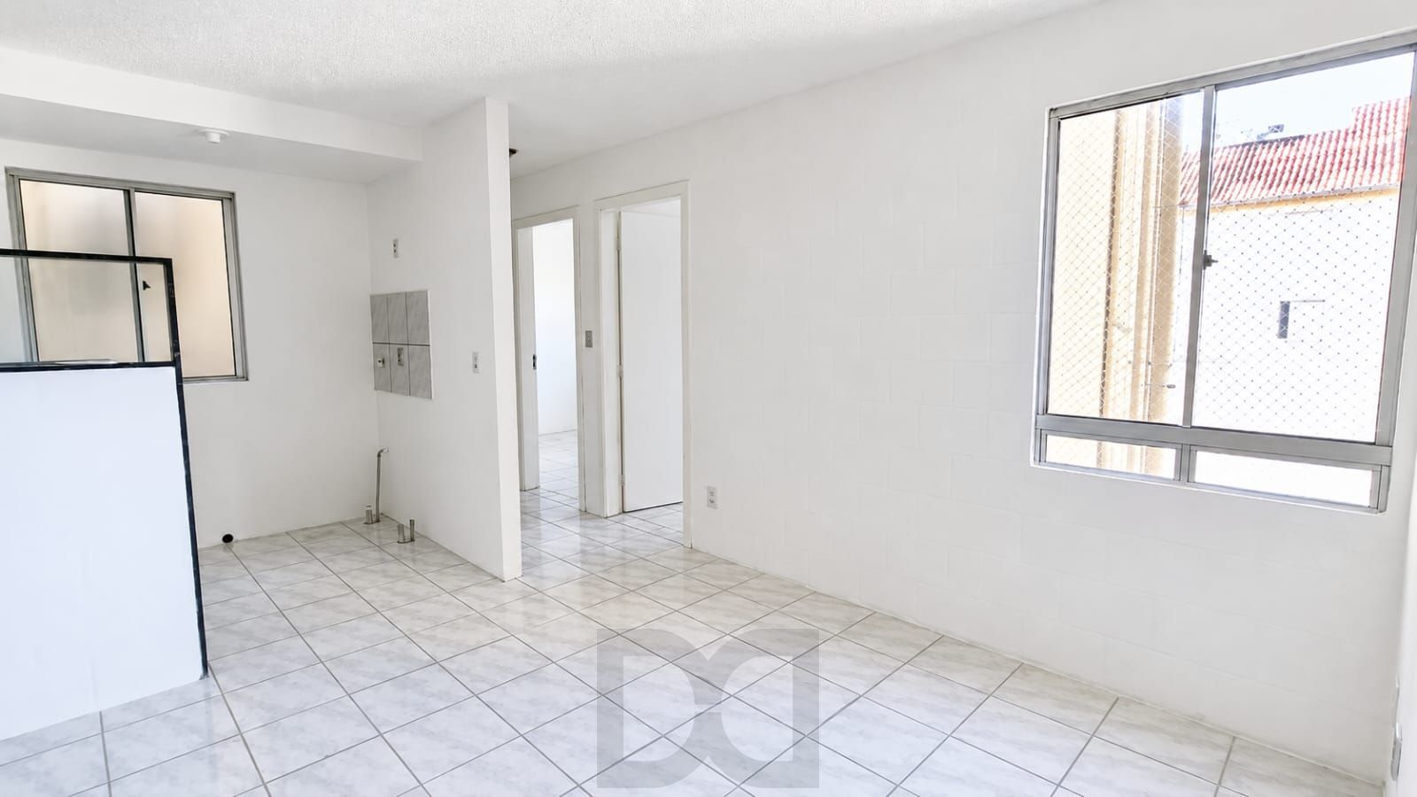 Apartamento no Bairro Lomba do Pinheiro - 2 Dormitórios — foto 1