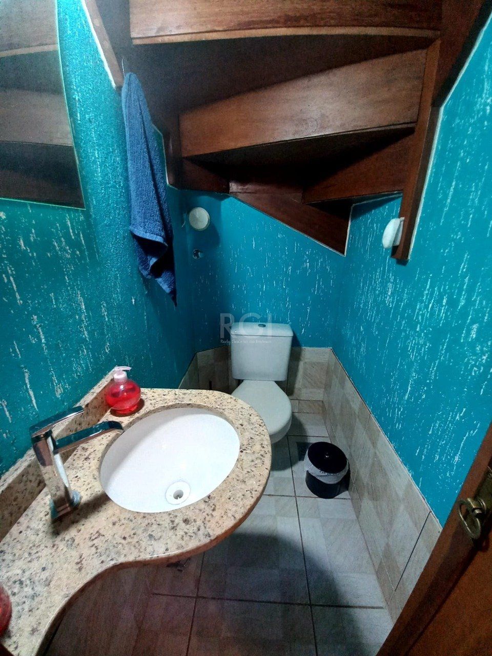 Casa no bairro Aberta dos Morros - 2 dormitórios — foto 9