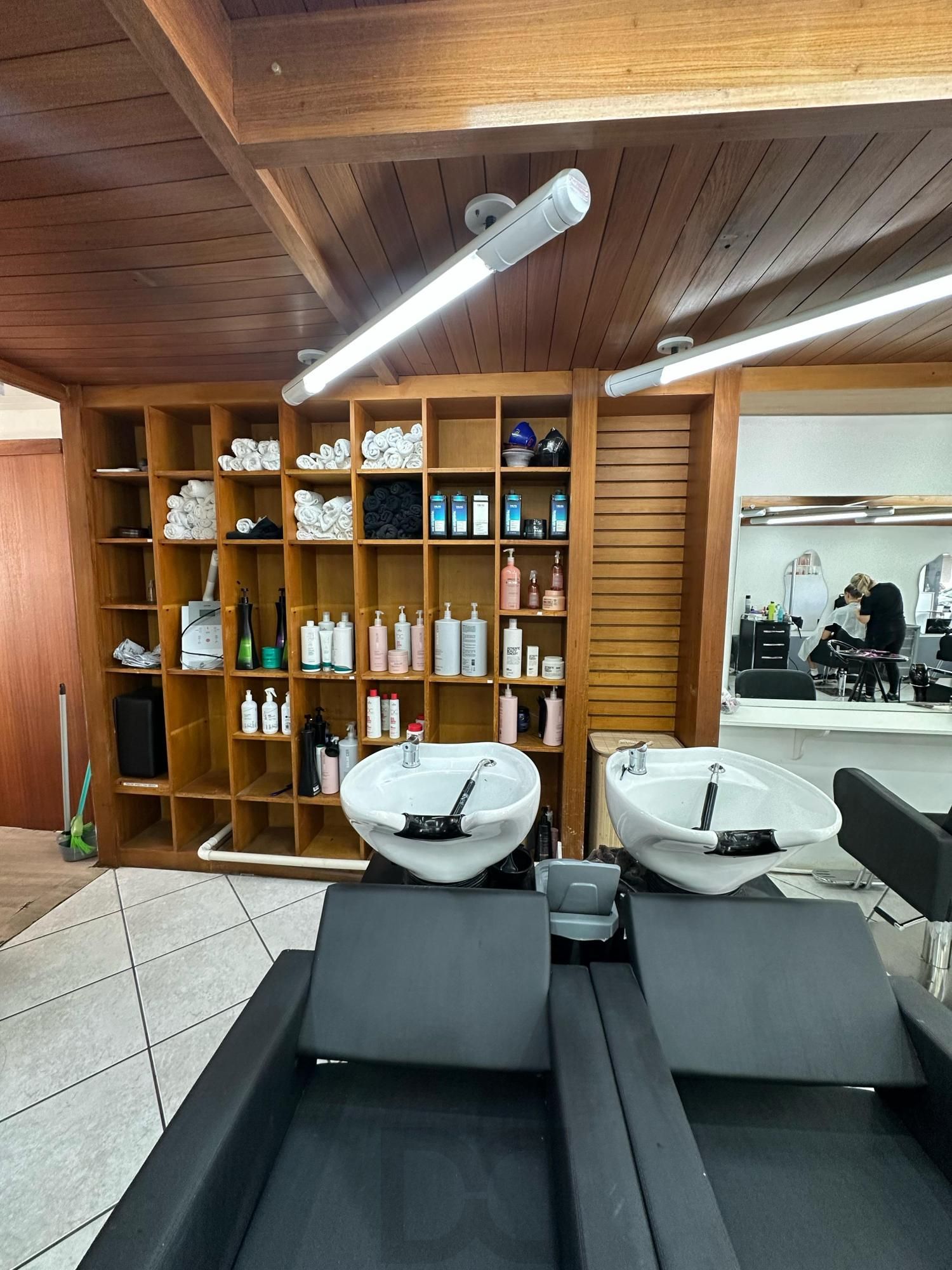 Ponto Comercial no Bairro Petrópolis no Segmento da Beleza — foto 27