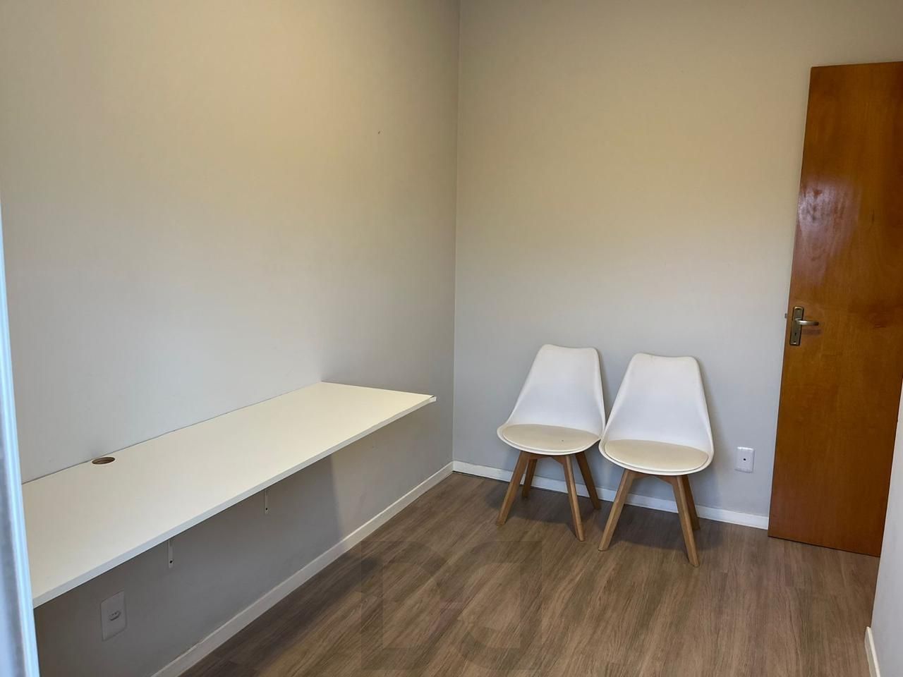 Casa Residencial à Venda no Bairro Hípica 2 dormitórios — foto 9
