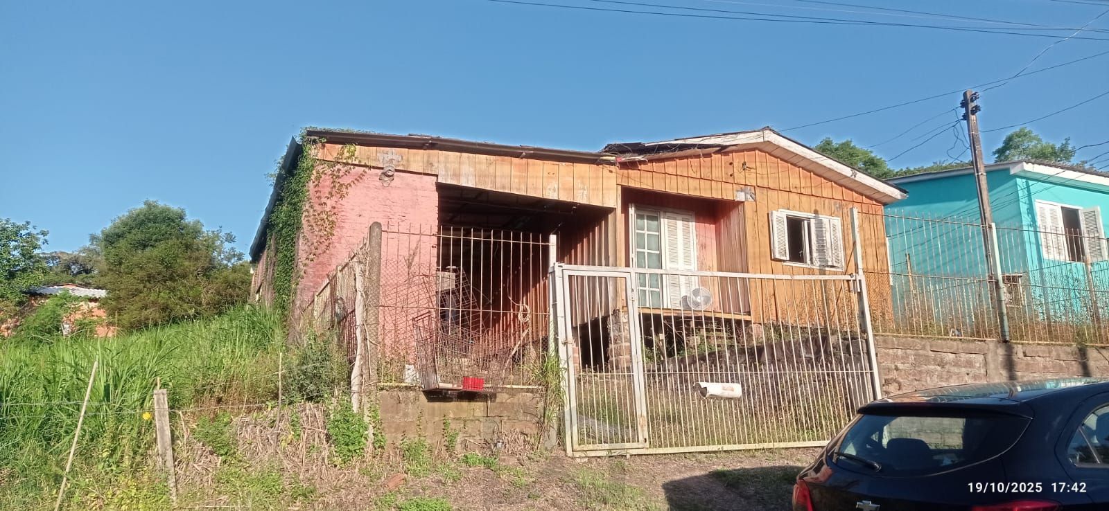 Casa no bairro Pitinga - 3 dormitórios - 2 banheiros — foto 2