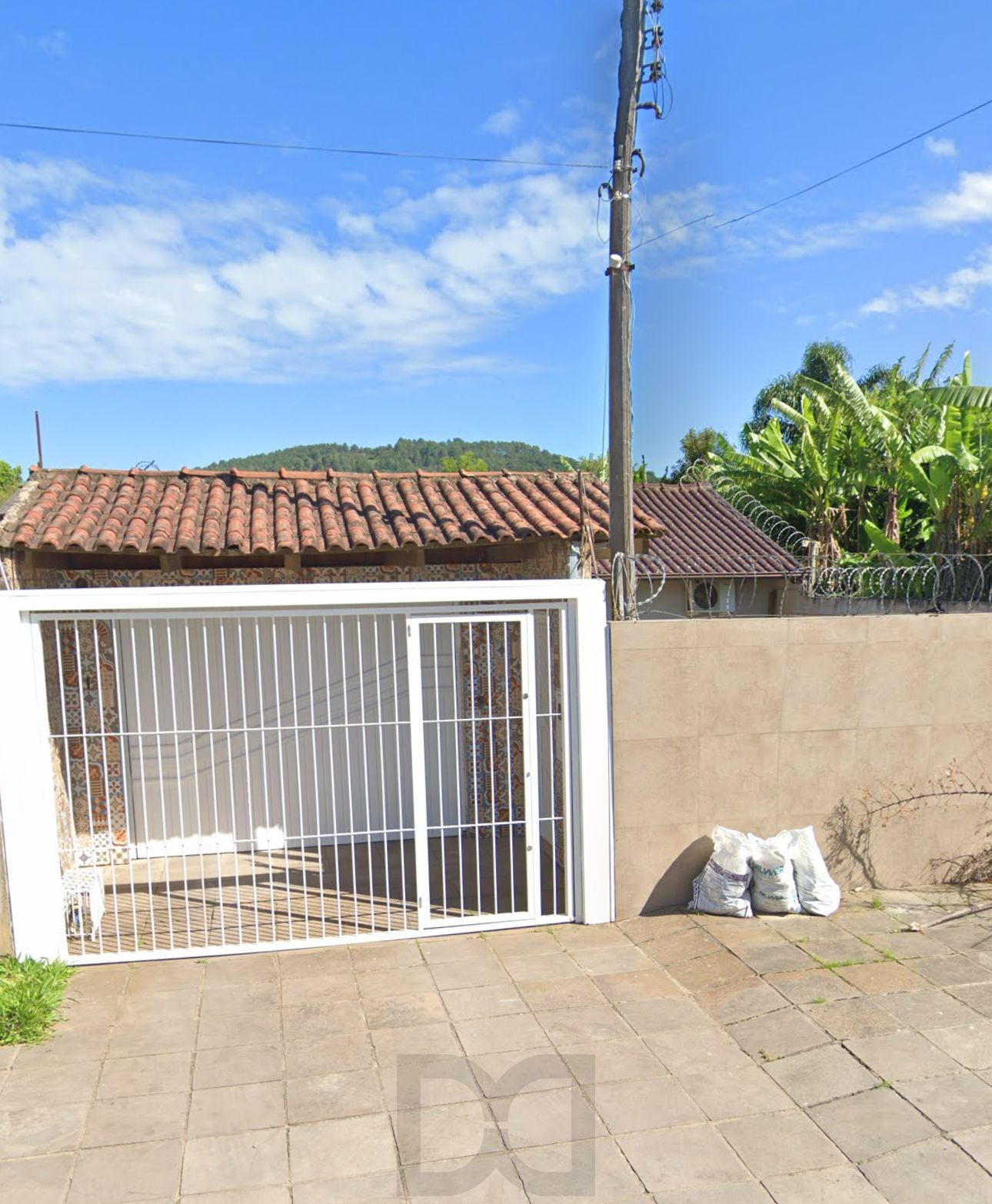 Casa no bairro Aberta dos Morros - 3 dormitórios — foto 2