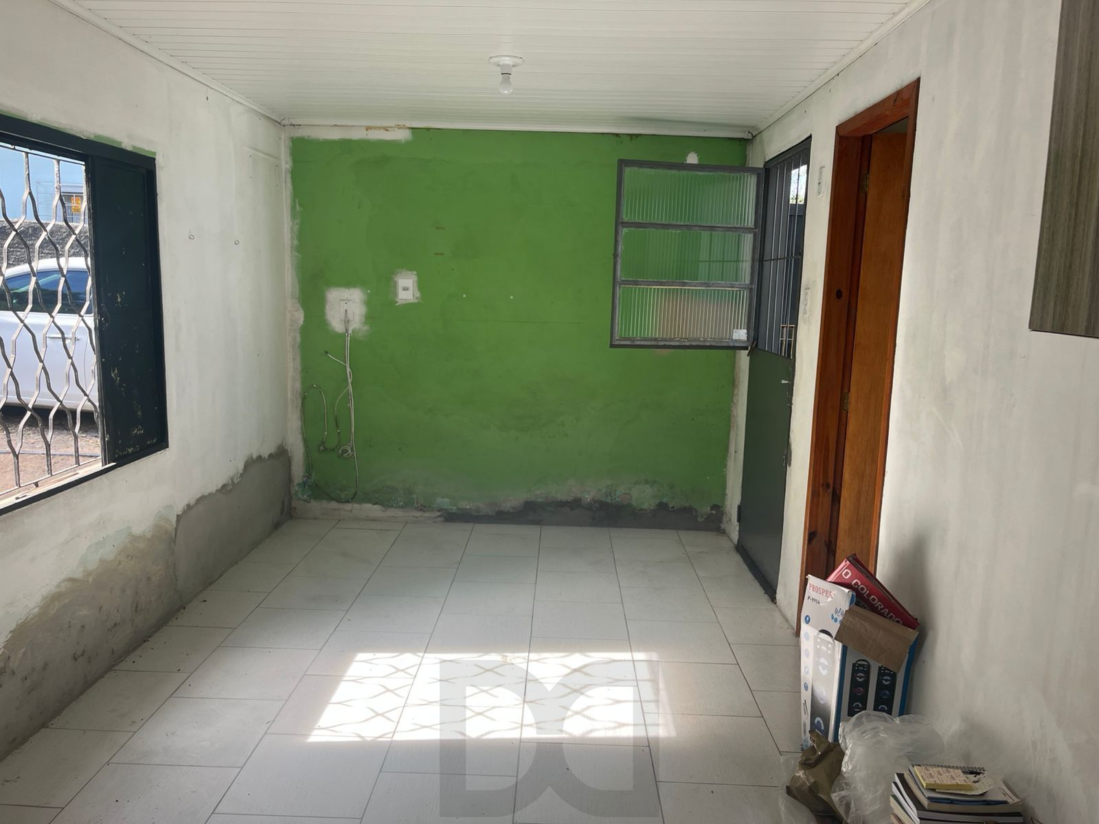 Casa no Bairro Vila Nova - 2 Dormitórios - 2 vaga de garagem — foto 3