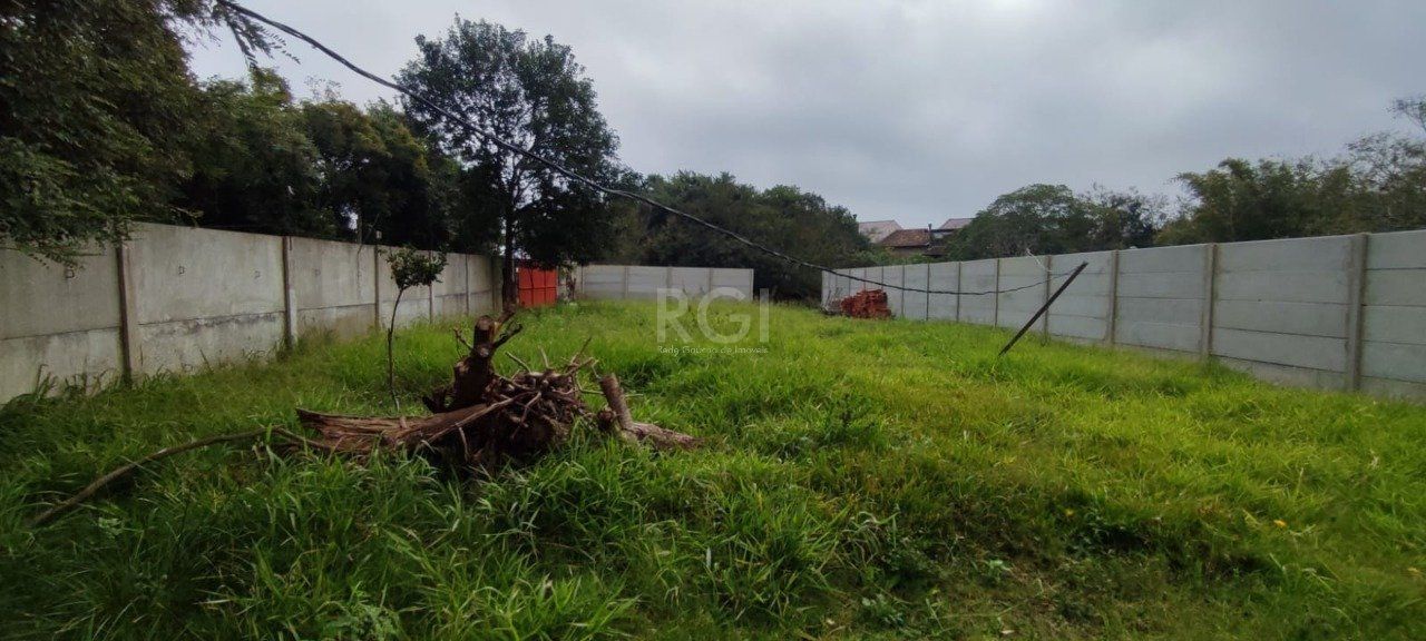 Terreno no bairro Guarujá em Porto Alegre — foto 1