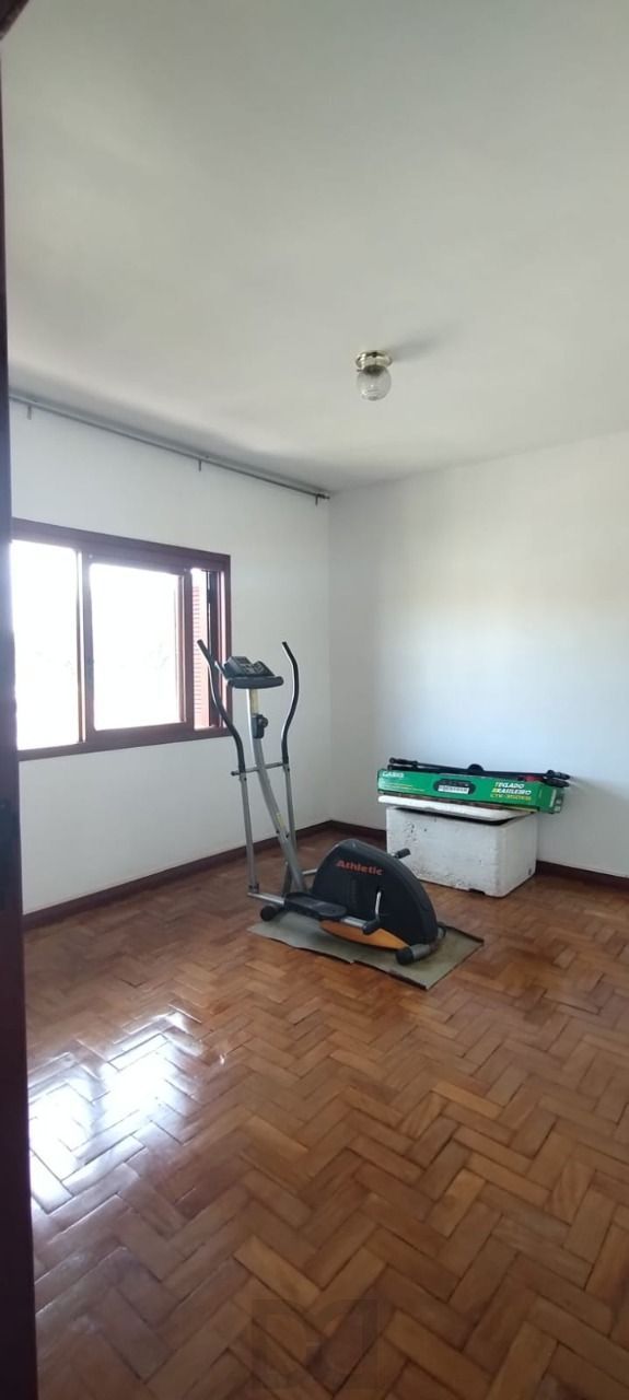 Casa no bairro Santa Tereza - Vila dos Comerciários - 5 dormitórios — foto 18