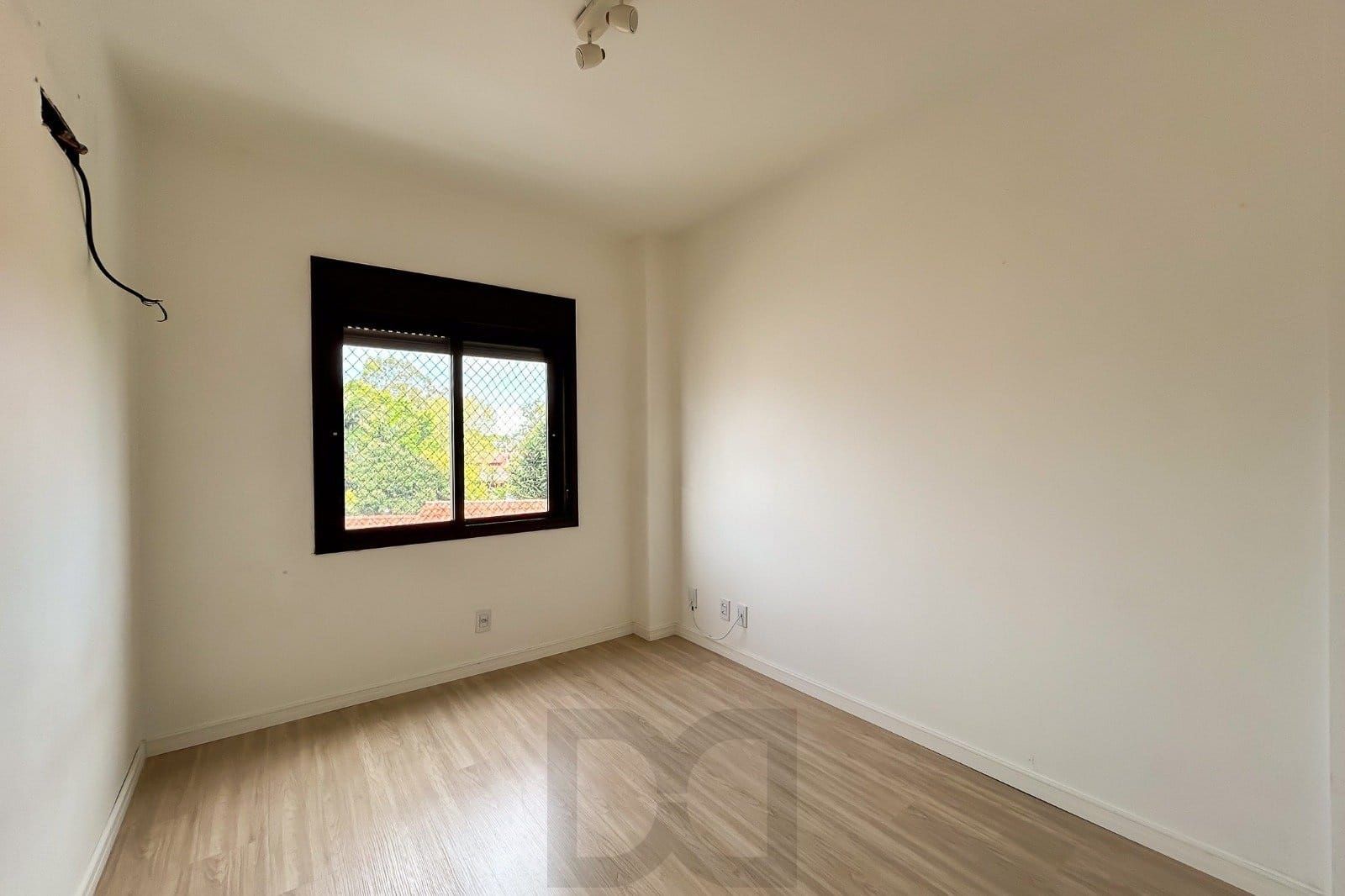 Apartamento no bairro Ipanema, 3 dormitórios - 1 suíte - 2 vagas — foto 17