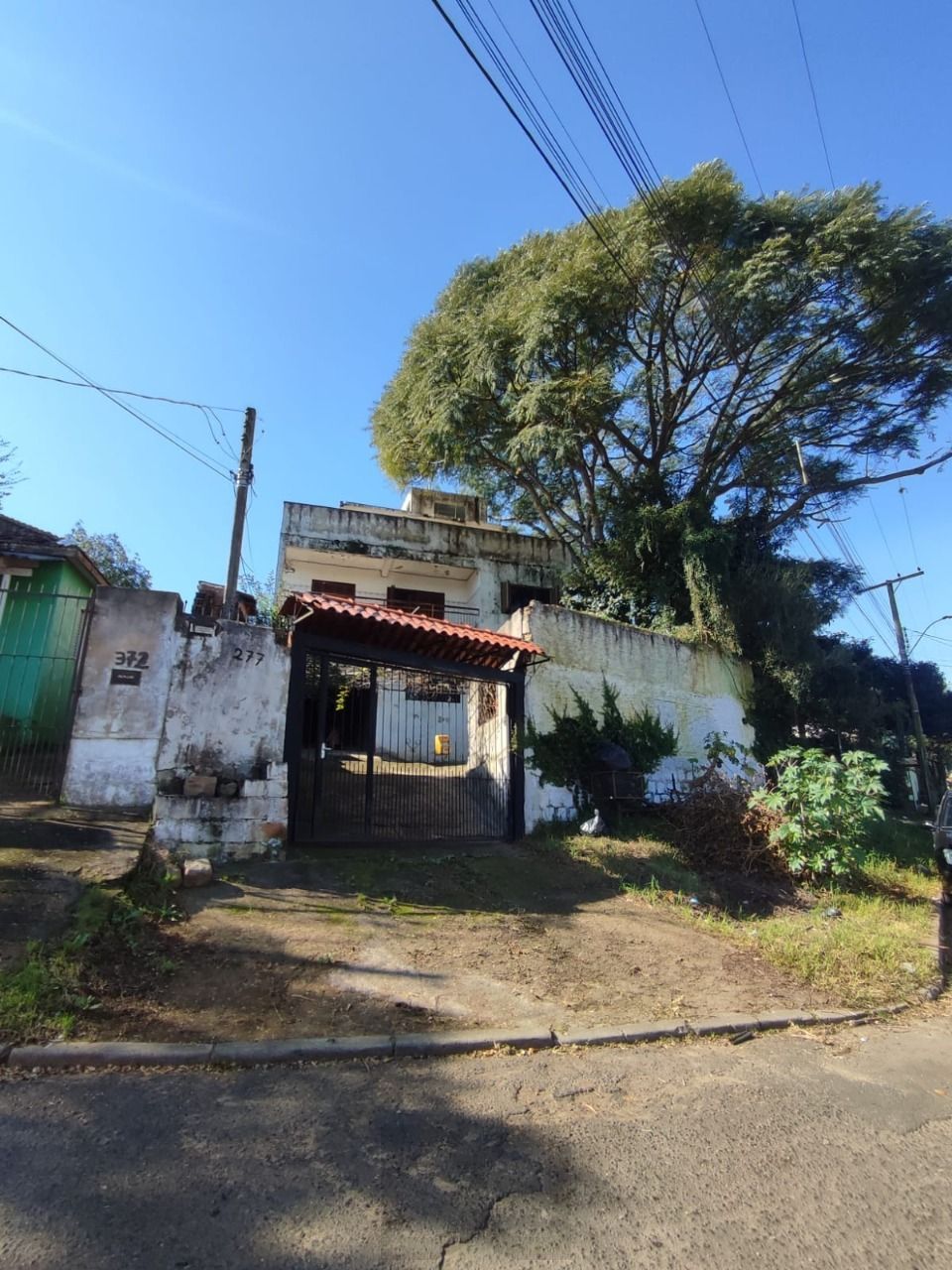 Casa no bairro Cavalhada - 5 dormitórios — foto 1