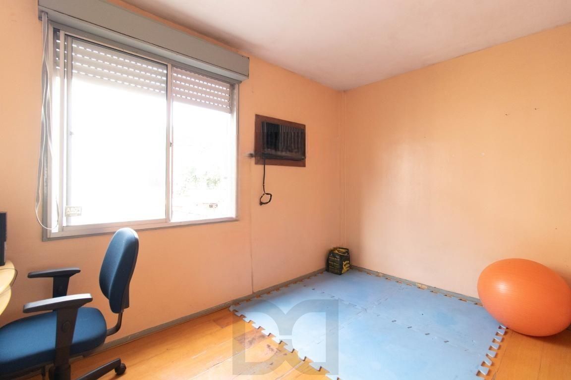 Apartamento no bairro Cristal - 3 dormitórios — foto 12