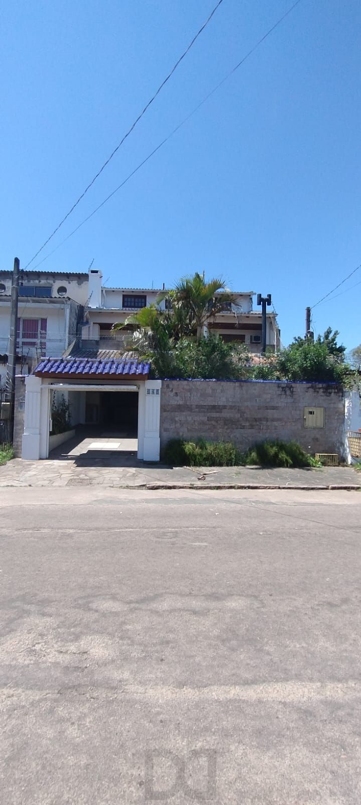 Casa no bairro Restinga - 4 dormitórios — foto 1