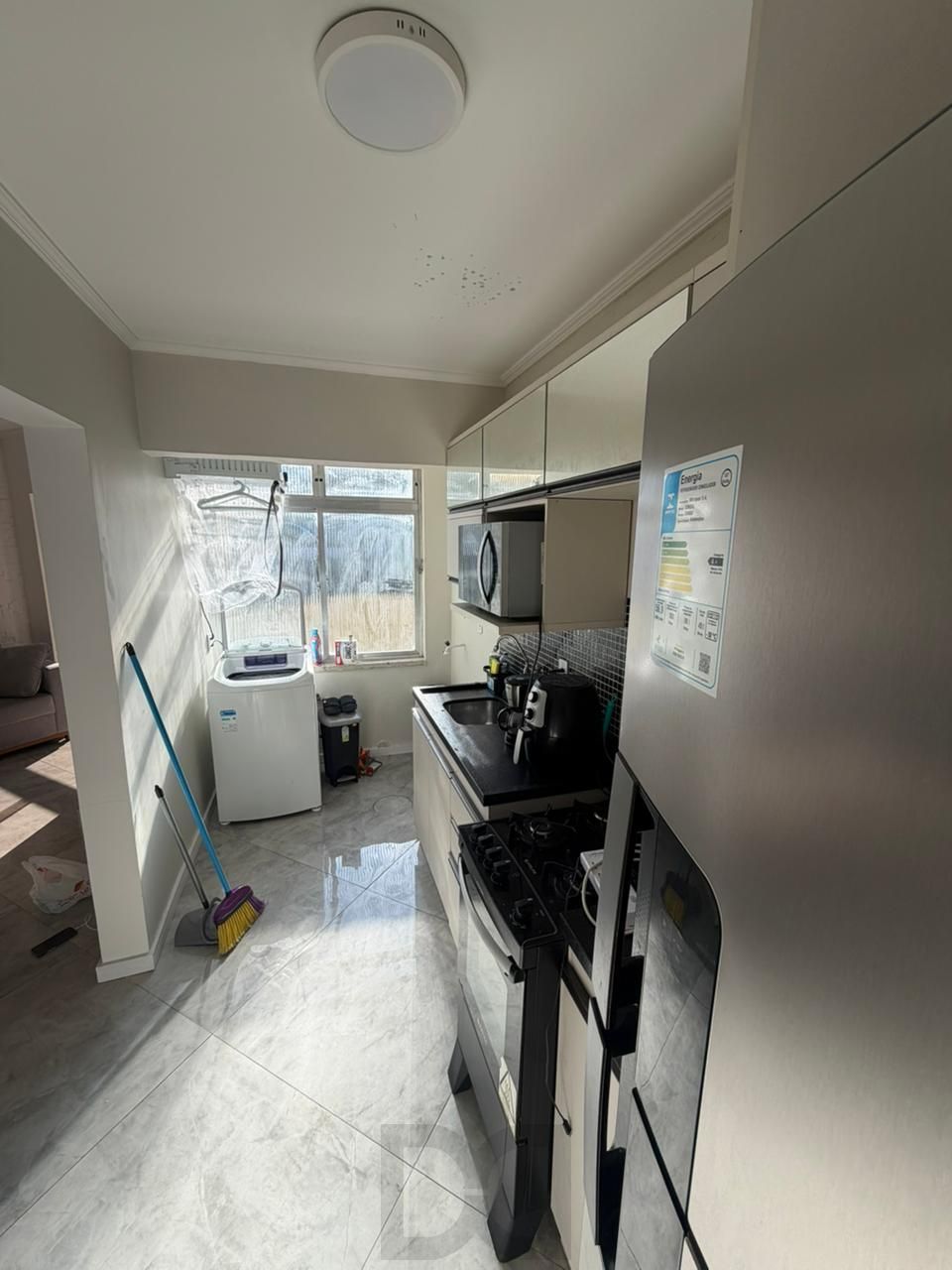Apartamento de 1 dormitório, todo reformado e mobiliado, com vaga de garagem escriturada, localizado no bairro Santa Teresa. — foto 13