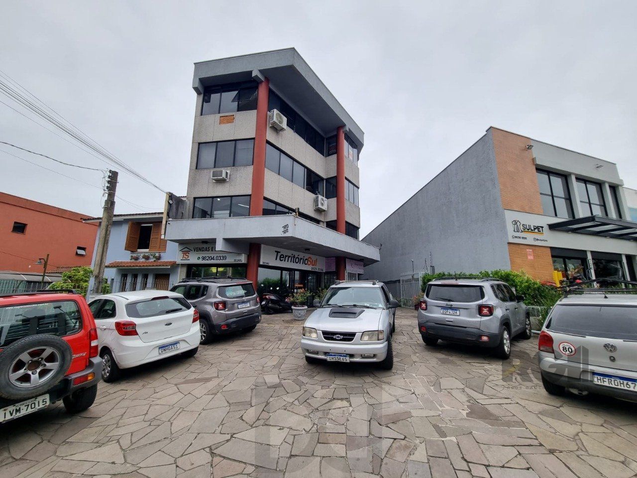 Sala comercial Bairro Ipanema / Prédio com Elevador e Estacionamento — foto 1