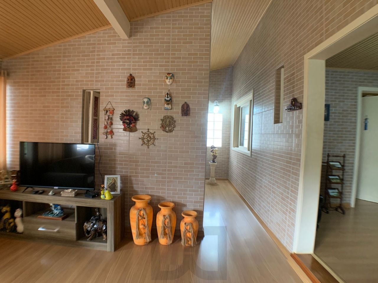 Casa para Venda - 318m², 3 dormitórios, Piscina, Bairro Guarujá — foto 30