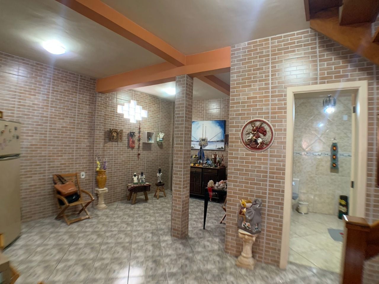 Casa para Venda - 318m², 3 dormitórios, Piscina, Bairro Guarujá — foto 4