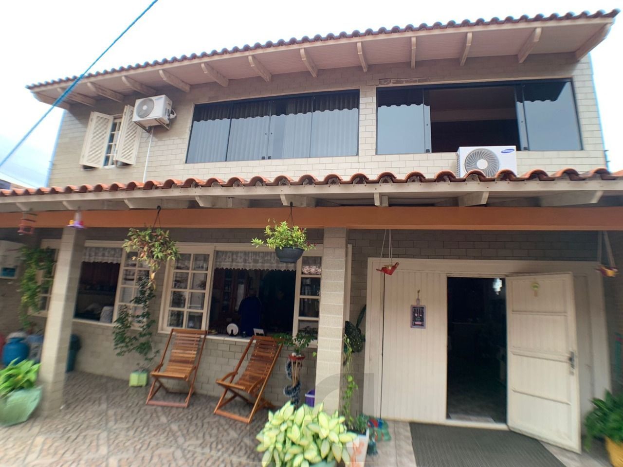 Casa para Venda - 318m², 3 dormitórios, Piscina, Bairro Guarujá — foto 10
