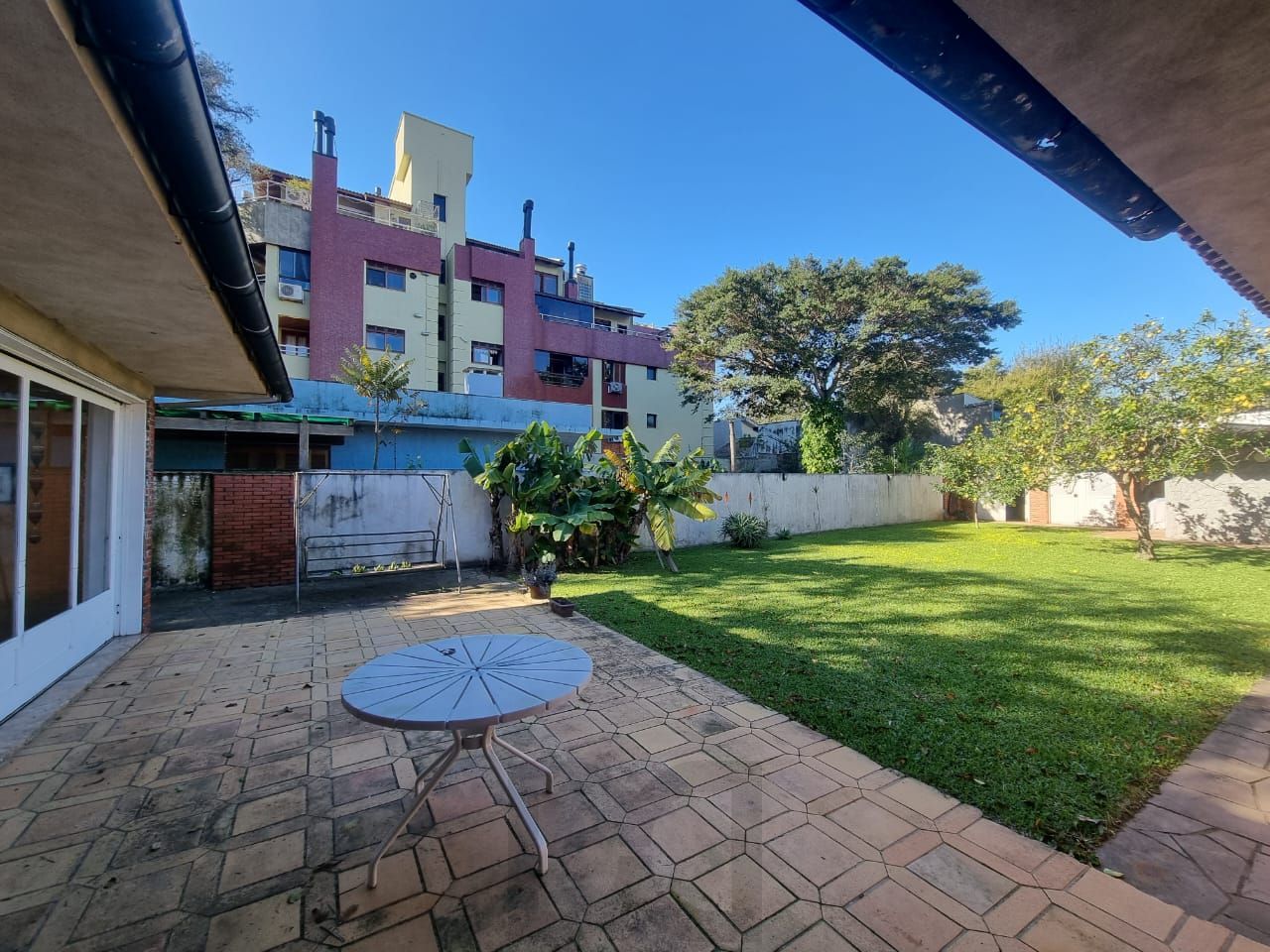 Casa Térrea em Ipanema com Terreno de 1064 Metros — foto 11