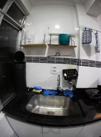 APARTAMENTO 2 DORMITÓRIOS, VAGA E SACADA — foto 13