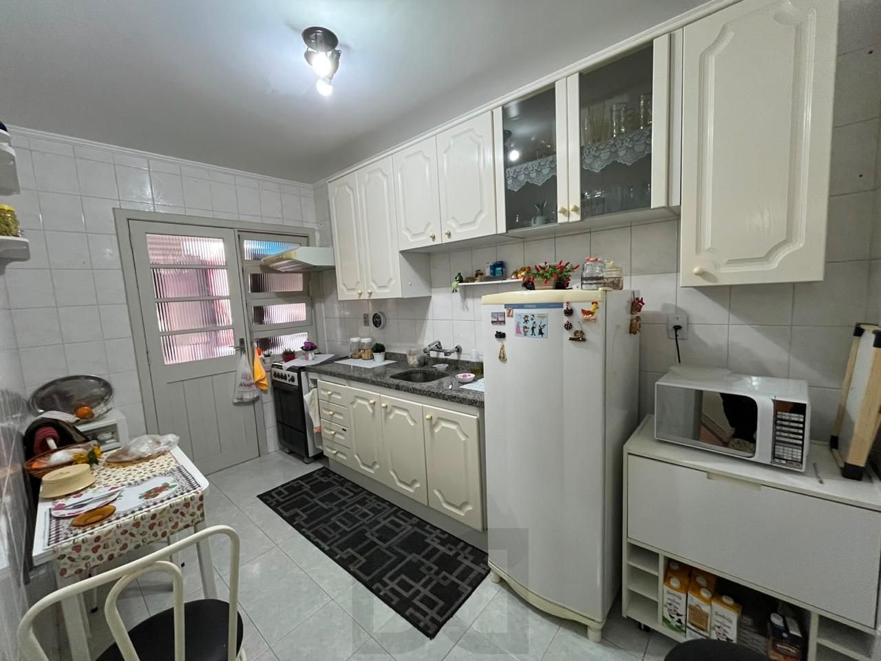 apartamento de 2 dormitórios a venda na rua Roque Calage — foto 16